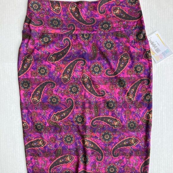 Women’s New Cassie LuLaRoe Size Small Pencil Skirt - Picture 2 of 7
